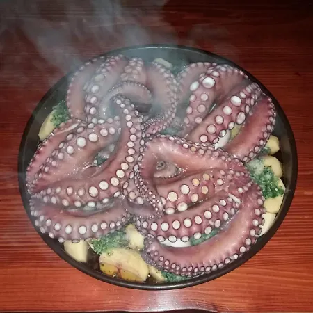 Tradicionalna Dalmatinska Kuca Pietro